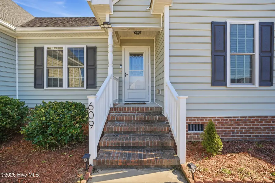 609 Millbrooke Circle, Elizabeth City, NC 27909 - #2