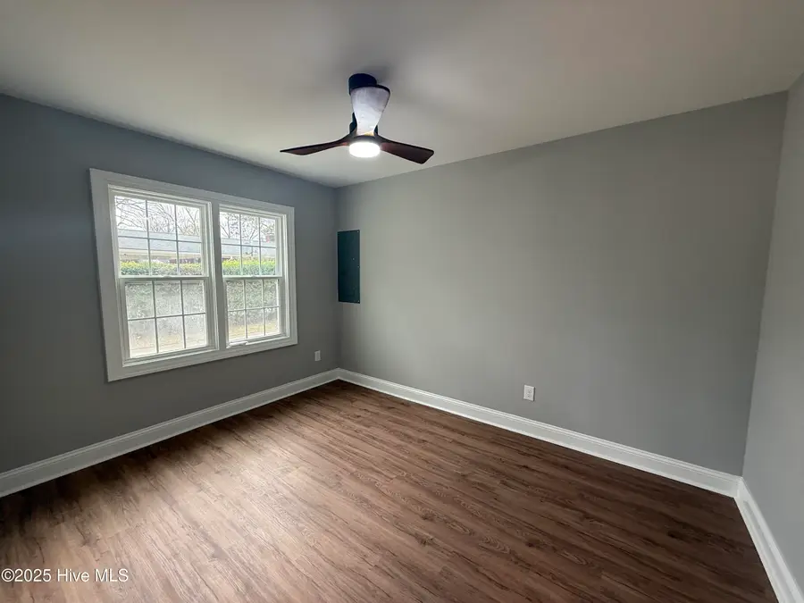 203 Stewart Avenue, Clinton, NC 28328 - Image #3