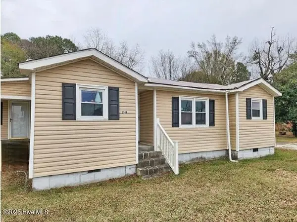 2509 Railroad Street, Winterville, NC 28590
