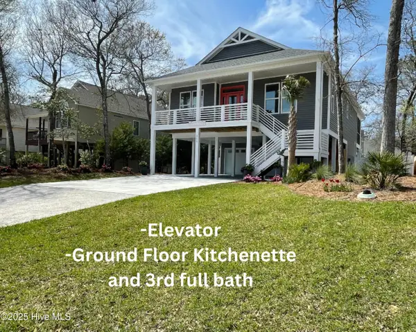 115 SE 12th Street, Oak Island, NC 28465