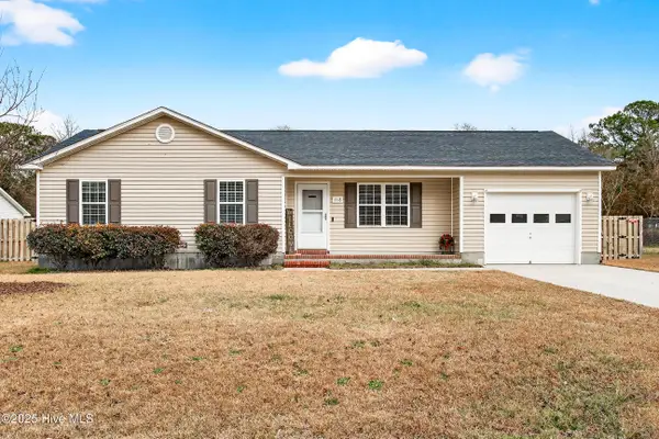 118 Burrell Lane, Richlands, NC 28574