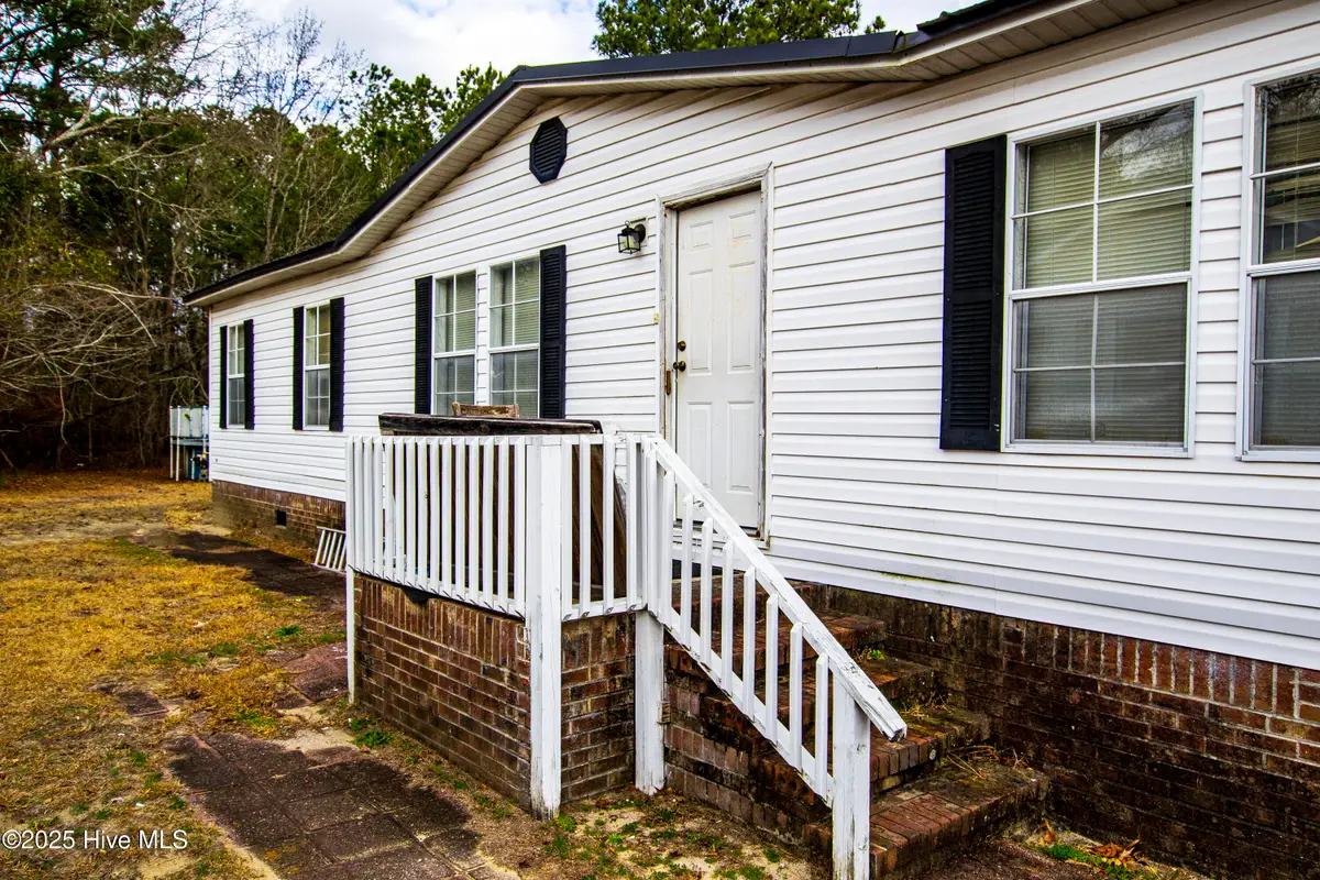 2202 Chestnut Avenue, New Bern, NC 28562 - Image #1