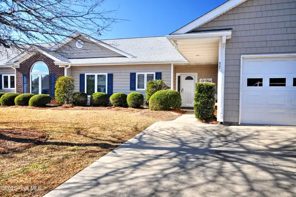 37 Forest Oaks Drive, Southport, NC 28461