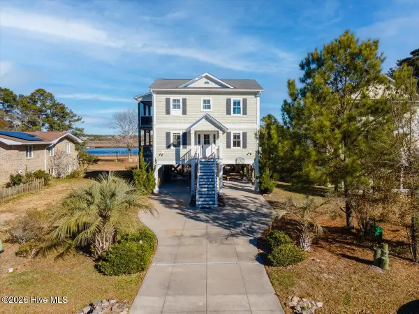5106 E Yacht Drive, Oak Island, NC 28465
