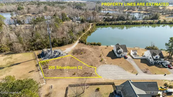 206 Silverthorn Court, New Bern, NC 28560
