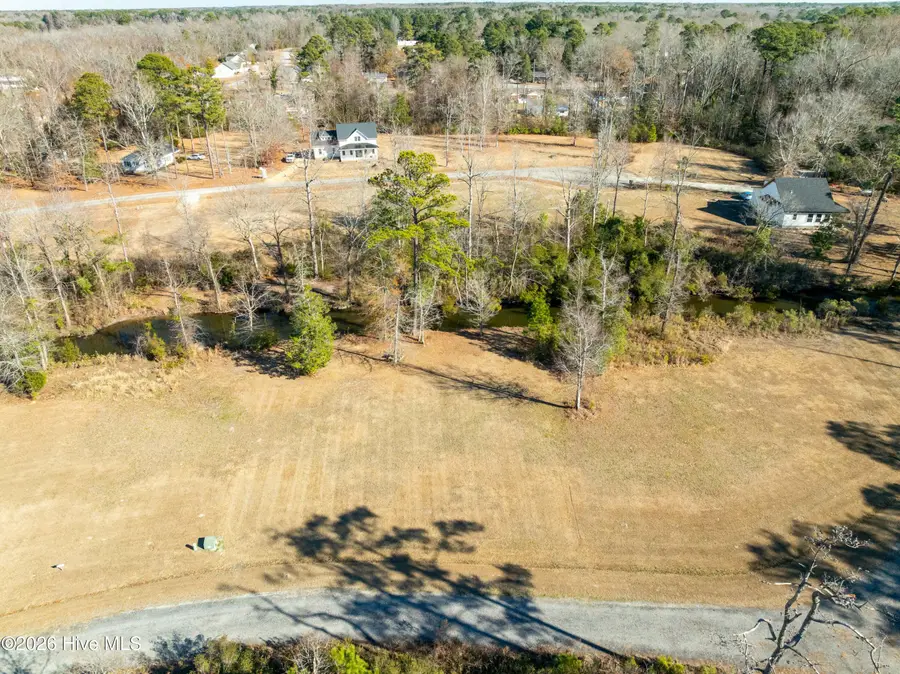 325 Winterberry Court, Washington, NC 27889 - Image #3