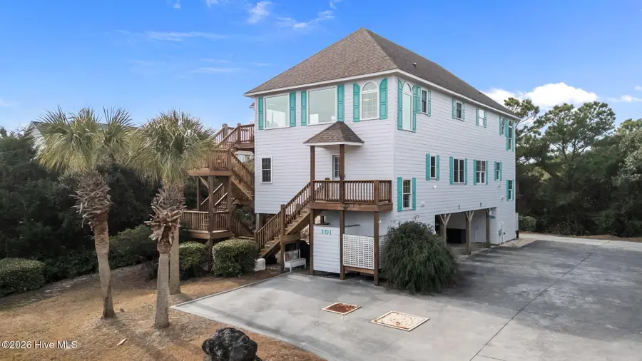 101 Shipwreck Lane E, Emerald Isle, NC 28594 - Image #2