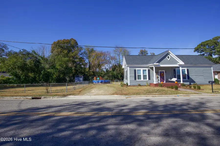 307 N Green Street, Parkton, NC 28371 - Image #3