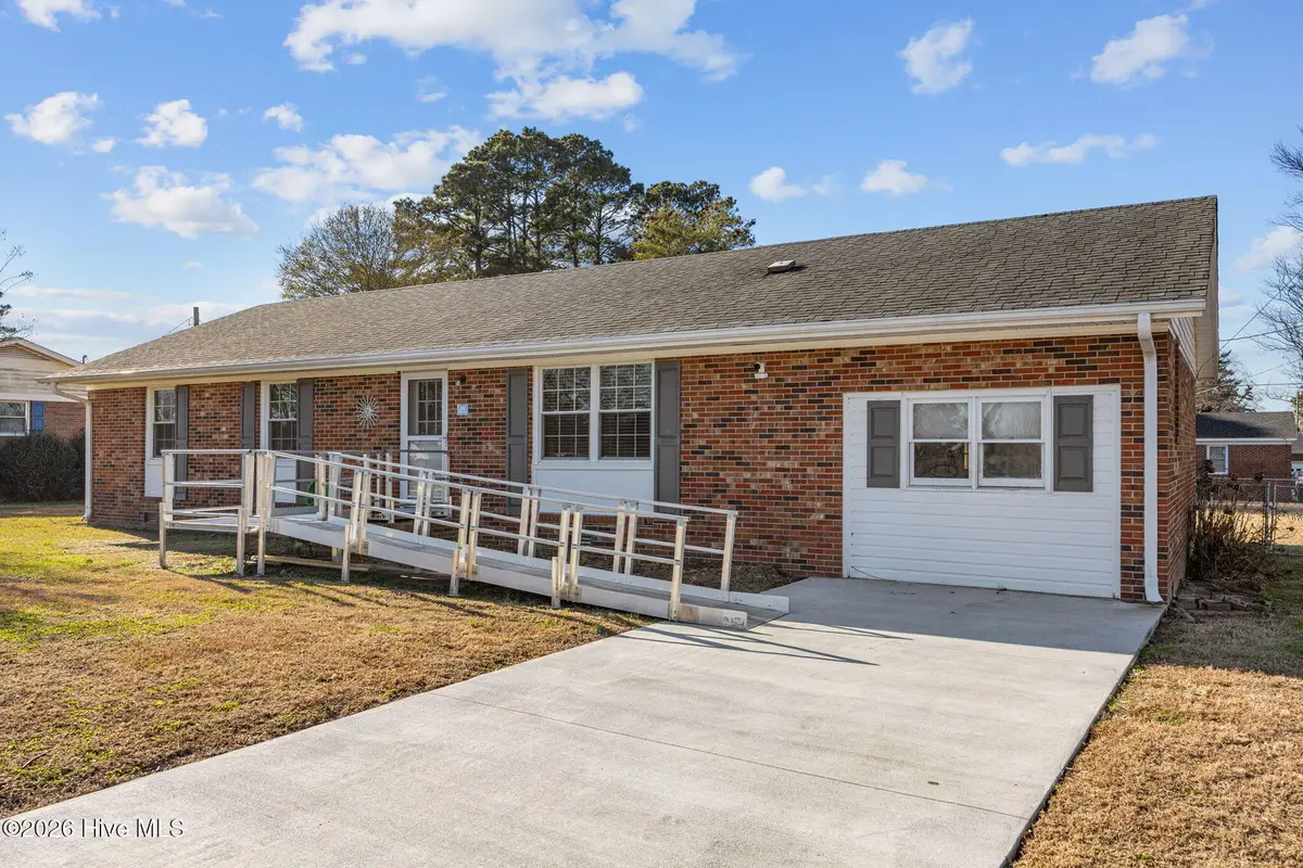 3992 Sunny Lane Lane, Ayden, NC 28513 - Image #1