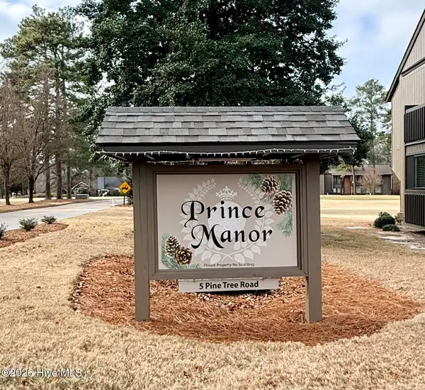 5 Pine Tree Road # 205, Pinehurst, NC 28374