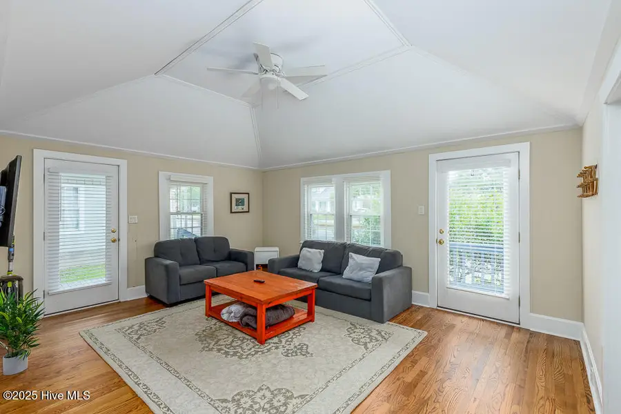 1407 Arendell Street, Morehead City, NC 28557 - Image #3
