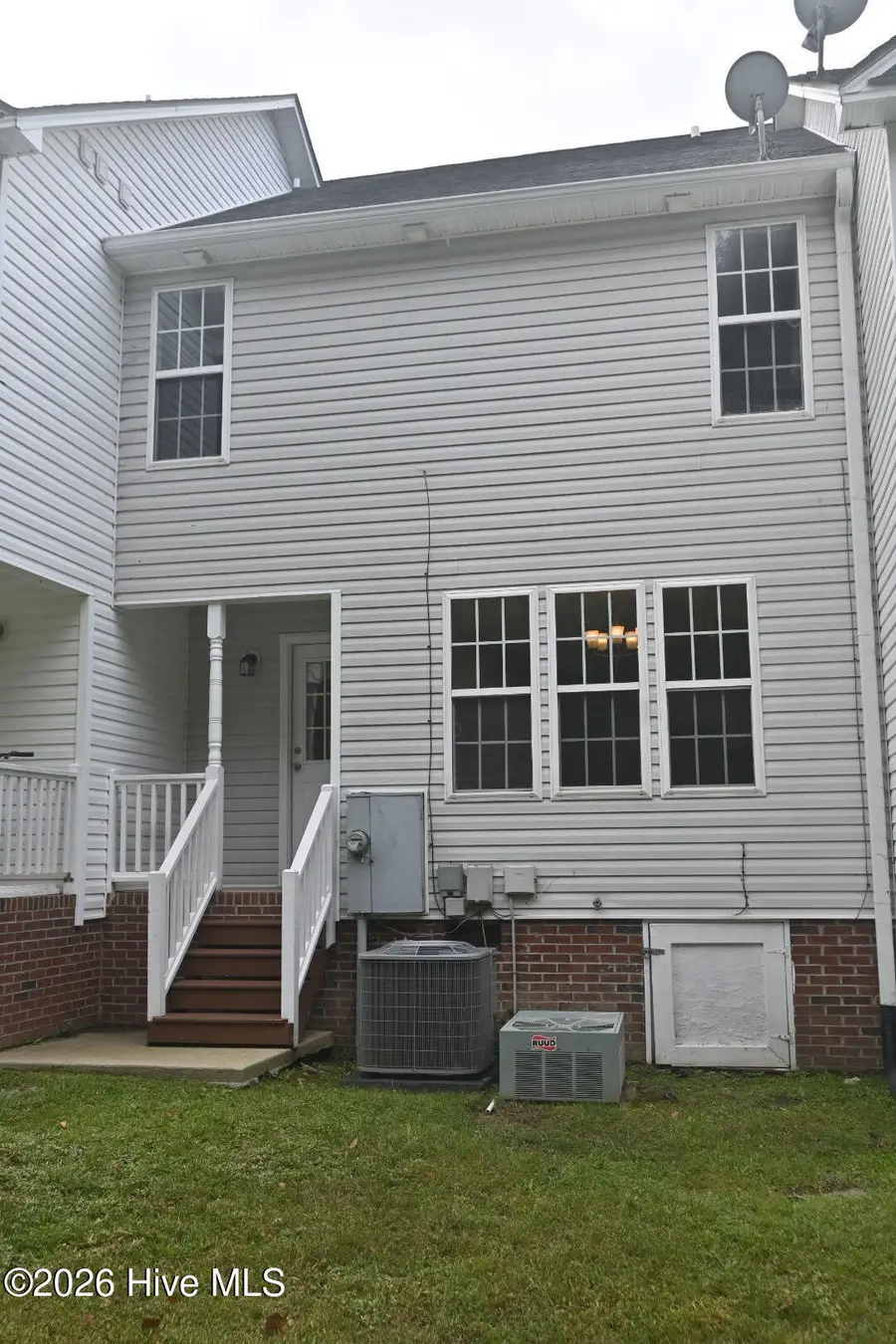 208 Wimbledon Court, Clayton, NC 27520 - Image #2