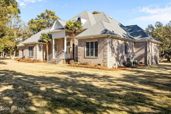 699 Country Club Drive, Oak Island, NC 28465