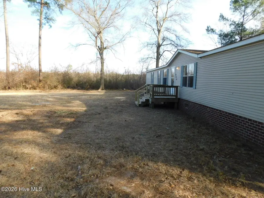 660 Seashell Drive, Kinston, NC 28504 - Image #3