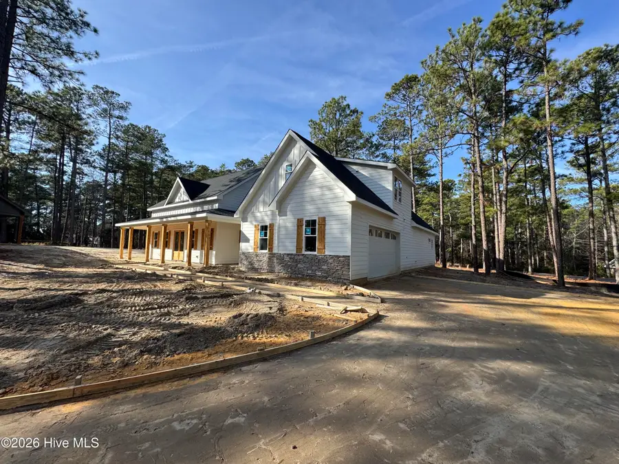 90 S Glenwood Trail, Southern Pines, NC 28387 - Image #2