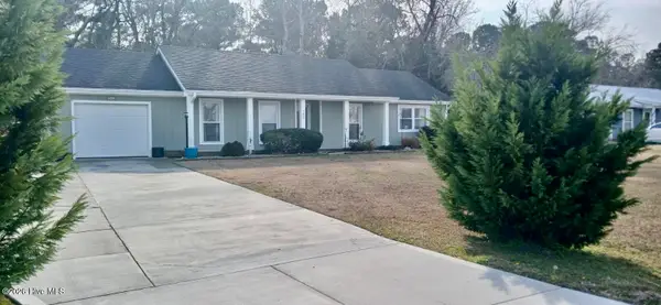 780 Old Folkstone Road, Sneads Ferry, NC 28460