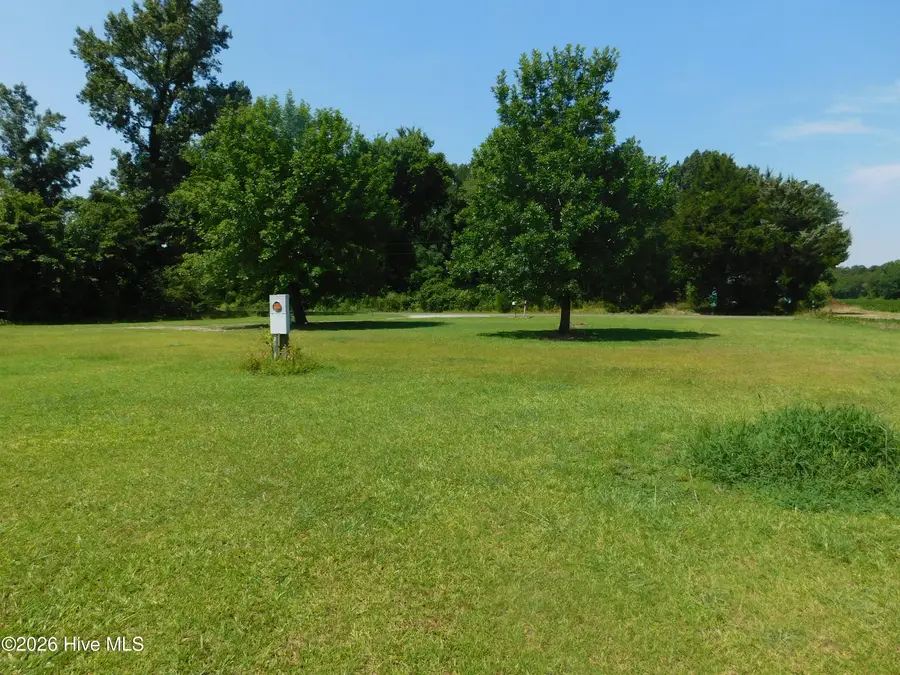 112 Prentiss Riggs Road, Cove City, NC 28523 - Image #3