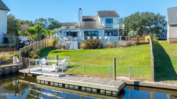 212 Teakwood Drive, Carolina Beach, NC 28428