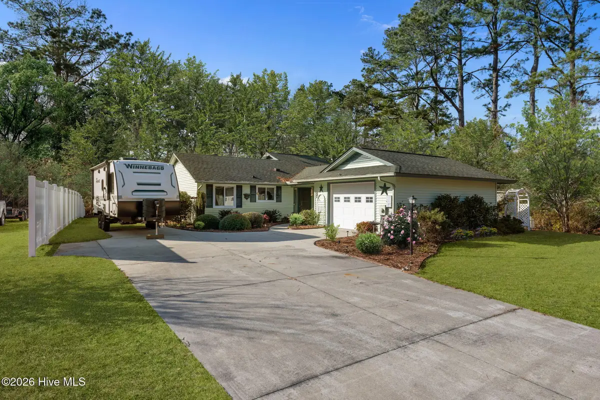 117 Wildwood Drive, New Bern, NC 28562 - Image #1