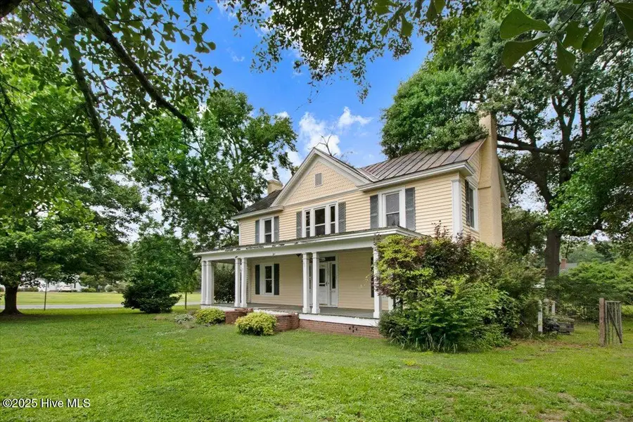 105 W Wayne Street, Fremont, NC 27830 - Image #2