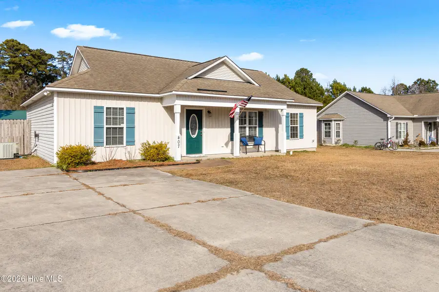 407 N Hines Street, Holly Ridge, NC 28445 - Image #3