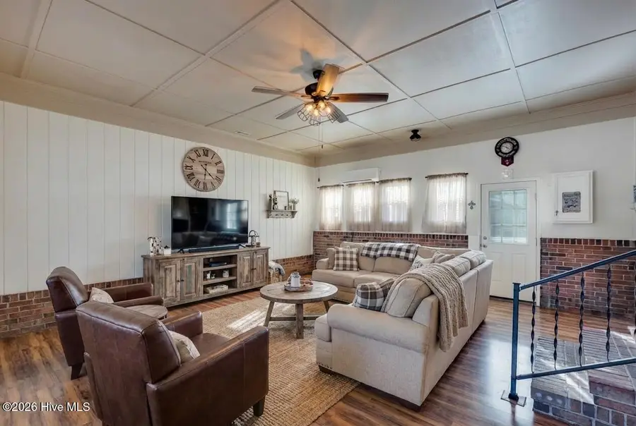 625 Western Avenue, Nashville, NC 27856 - #3