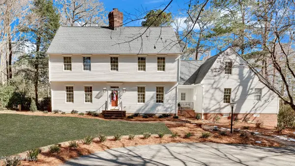 107 Robin Road, Greenville, NC 27858