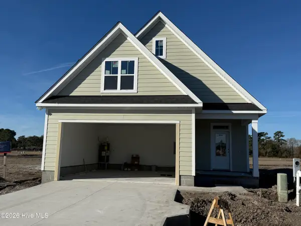 102 Golden Finch Drive, Beaufort, NC 28516