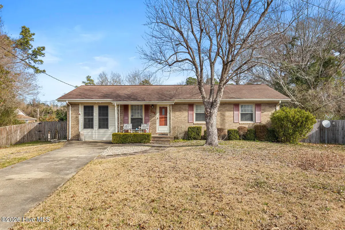 111 Yorkshire Drive, Jacksonville, NC 28546 - Image #1