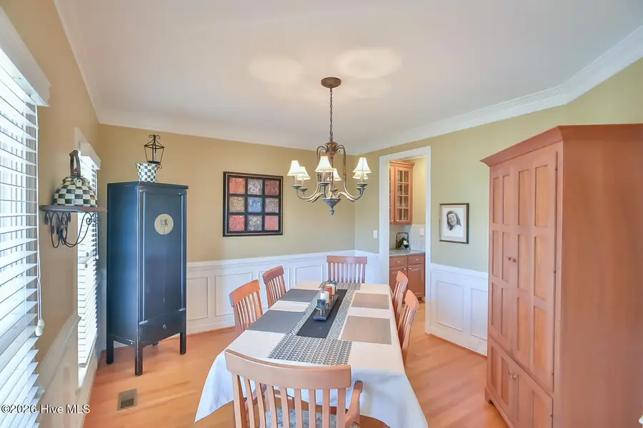 104 Dairy Glen Road, Chapel Hill, NC 27516 - Image #3