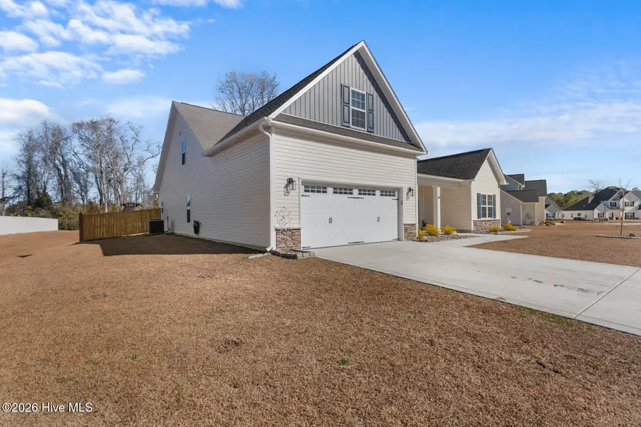 804 Colchester Reef Run, Sneads Ferry, NC 28460 - Image #2