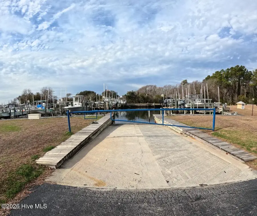137 Skipper Court, Newport, NC 28570 - Image #2