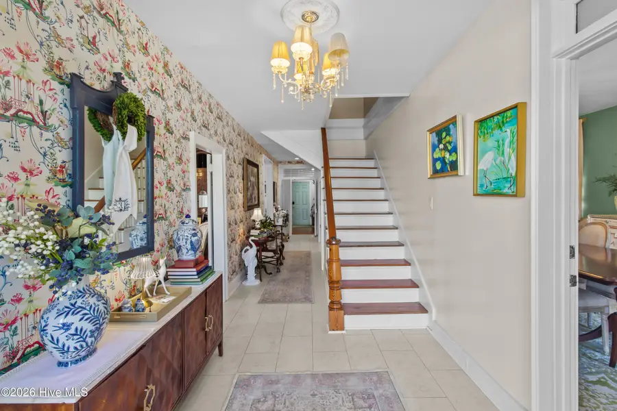 219 Pollock Street, New Bern, NC 28560 - Image #3