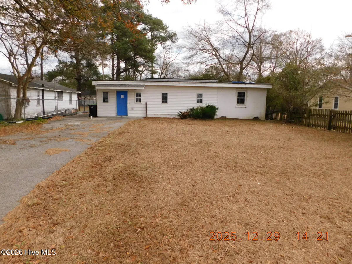 302 Pete Jones Drive, Richlands, NC 28574 - Image #1