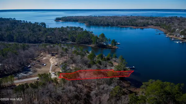 108 Caraway Court, Arapahoe, NC 28510