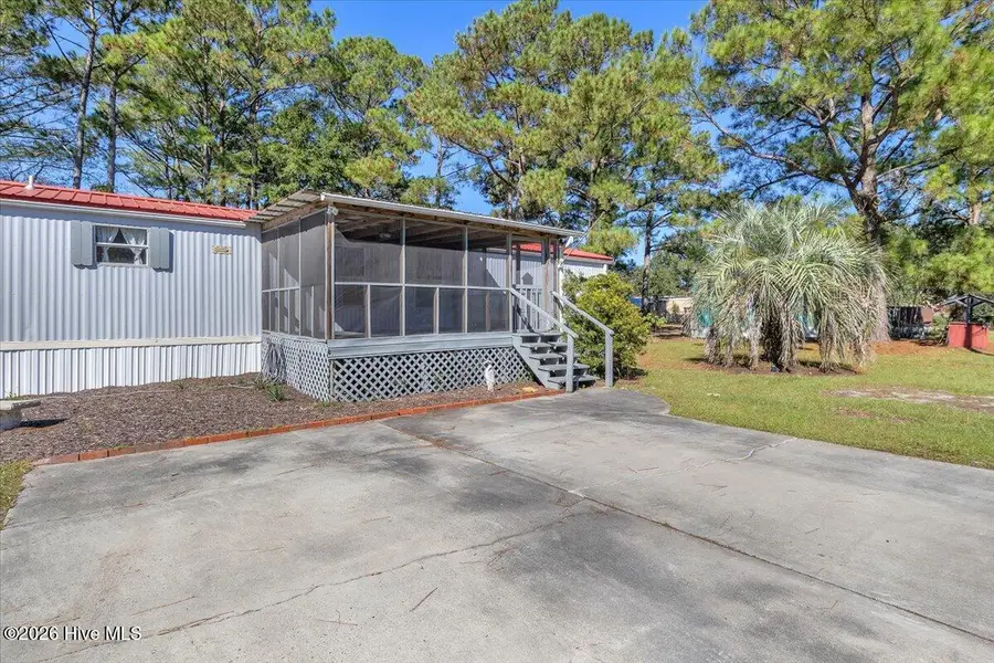 2387 Jolly Roger Drive Sw, Supply, NC 28462 - Image #3