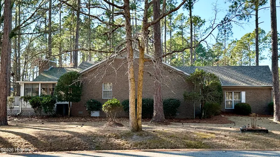 2131 Royal Pines Drive, New Bern, NC 28560 - Image #2