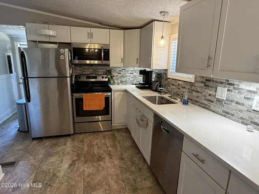 2447 Pinewood Drive Sw, Supply, NC 28462 - Image #3