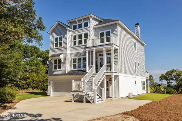 10530 Coast Guard Road, Emerald Isle, NC 28594