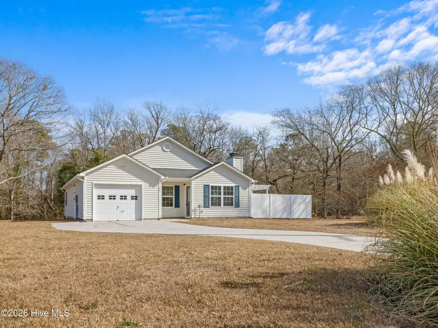 378 Riggs Road, Hubert, NC 28539 - Image #2