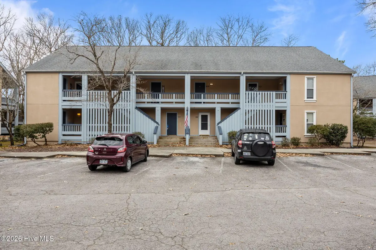 1306 Harbourside Drive, New Bern, NC 28560 - Image #1