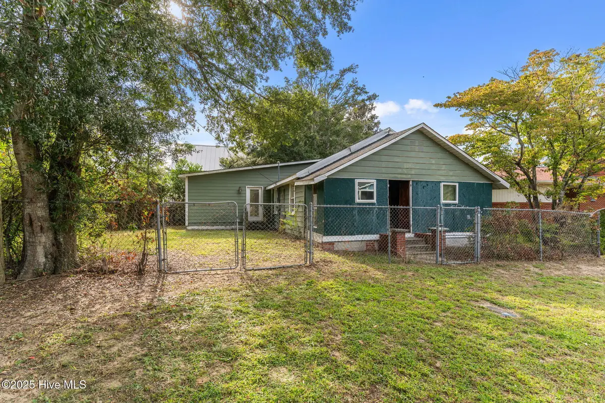 409 N Lord Street, Southport, NC 28461 - Image #1