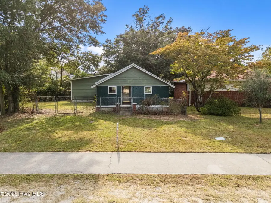 409 N Lord Street, Southport, NC 28461 - Image #3