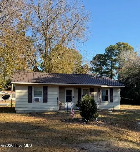 400 Tuskeegee Drive, Laurinburg, NC 28352 - #1