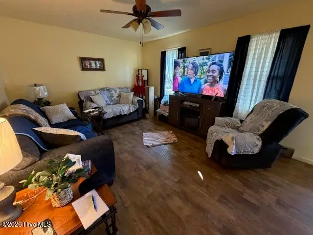 400 Tuskeegee Drive, Laurinburg, NC 28352 - #3