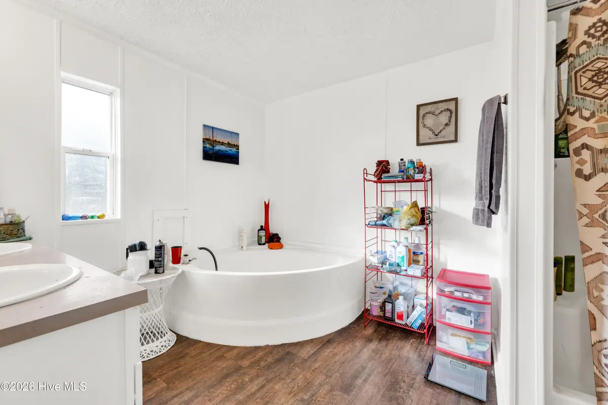 644 Woodpecker Parkway, Rocky Point, NC 28457 - Image #1