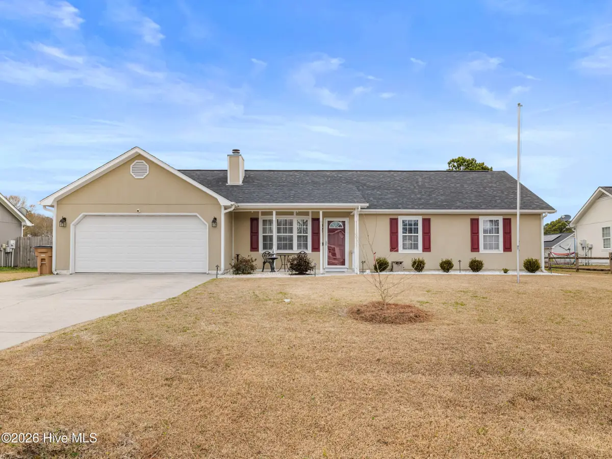 327 Buckhead Road, Hubert, NC 28539 - Image #1