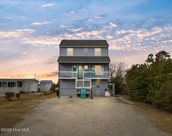 819 S Topsail Drive, Surf City, NC 28445