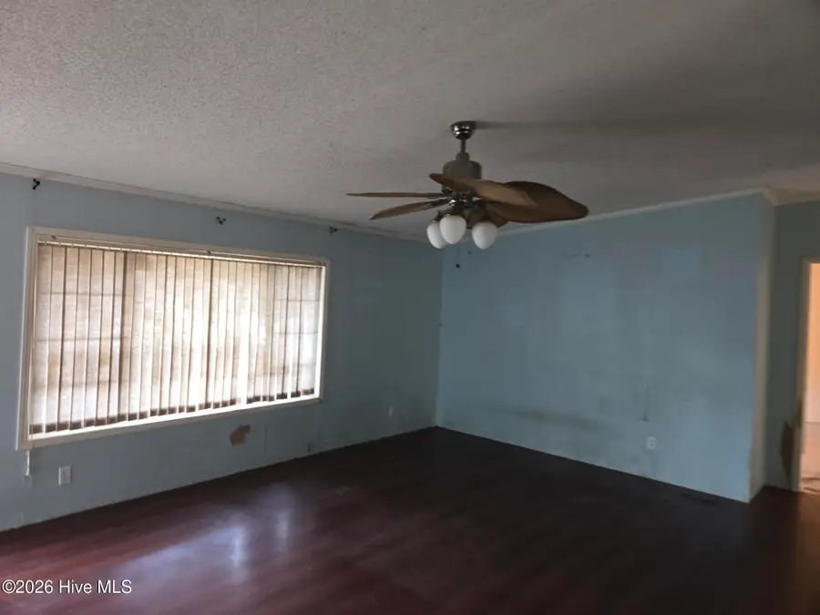 110 Southwest Drive, Newport, NC 28570 - Image #2