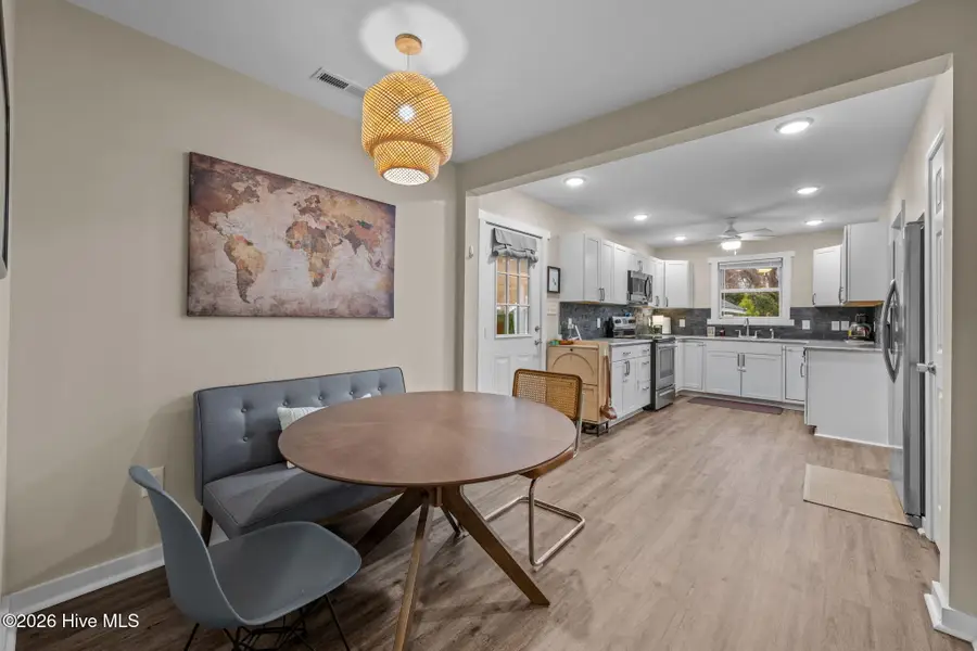 1612 Colonial Way, New Bern, NC 28560 - #3